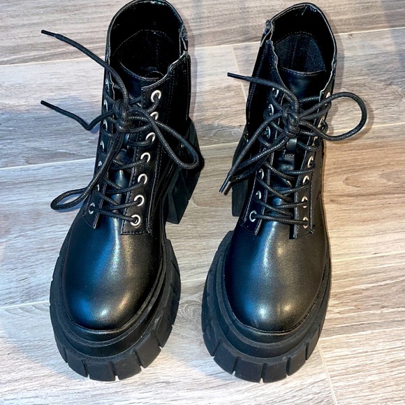 Bershka | Shoes | Bershka Black Womens 